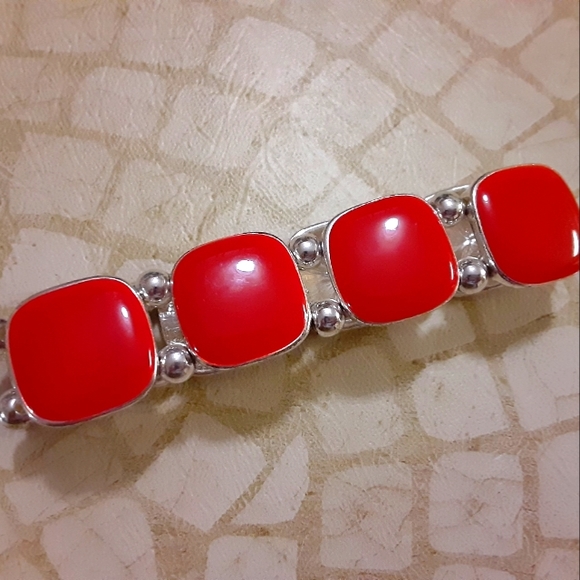 Vintage Chunky Red Enamel Silver Tone Stretch Bracelet - Picture 5 of 5